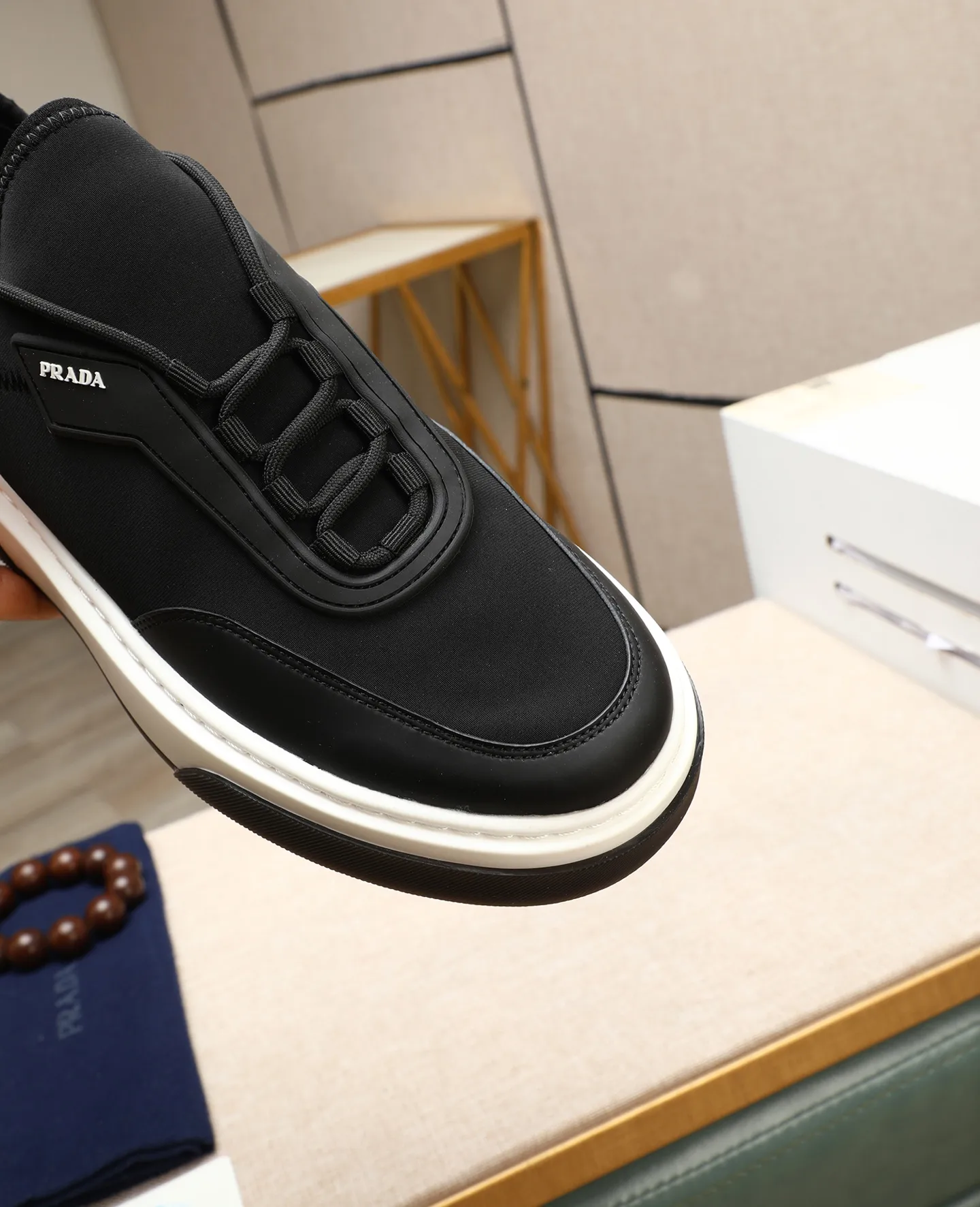 Men's shoes 💰580 [PRADA] Prada - High-end quality original order - Upper: 🔝 silk calfskin, brand canvas cloth, brand metal fasteners - Lining: mesh, foot pads; top-grade cowhide - Outsole: ultra-light TPU foam; molded outsole - Ultra-high quality control·Fine workmanship: highlighted (high-end·luxury·grade) -Size: 38-44 (45 can be customized) Wang
